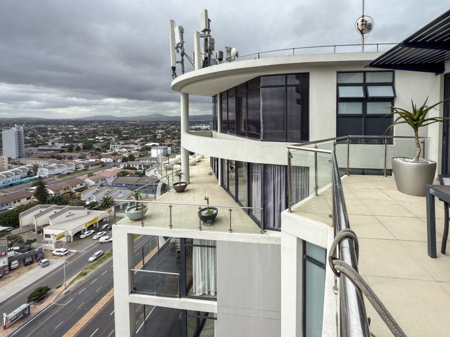 3 Bedroom Property for Sale in Table View Western Cape